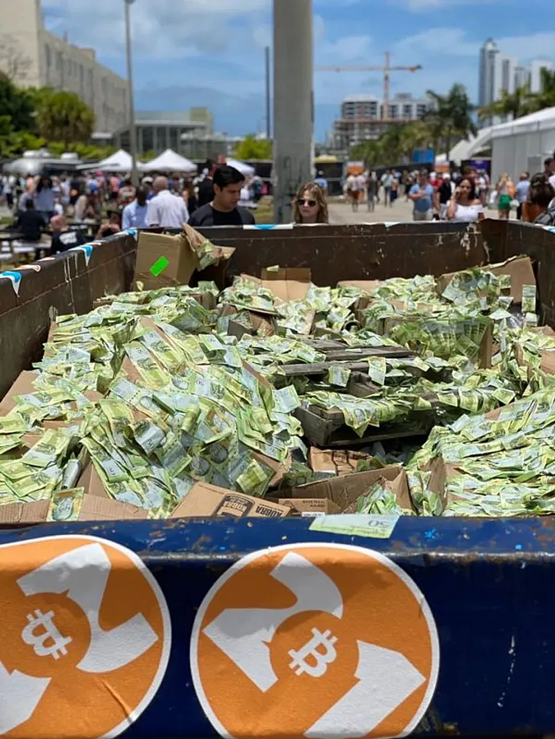 货币属性示意图